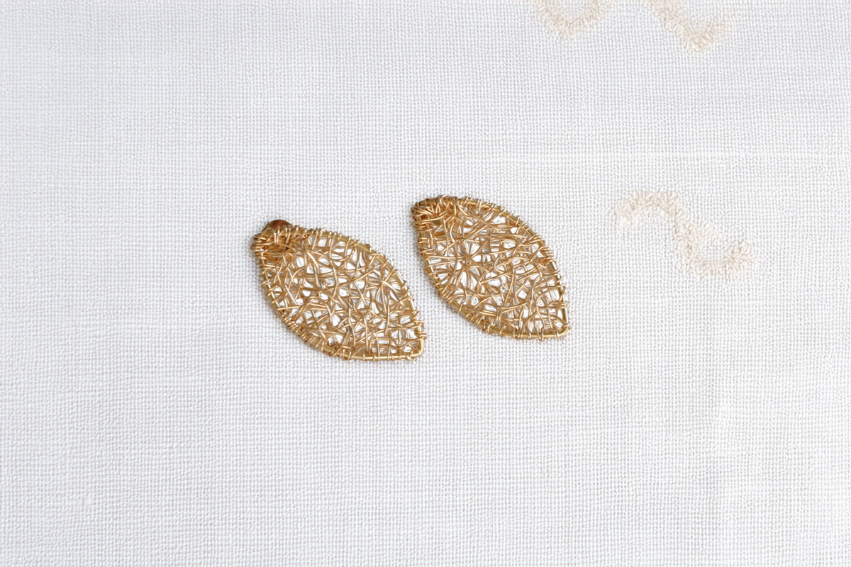 Lightweight Gold Mini Leaf Wire Earrings