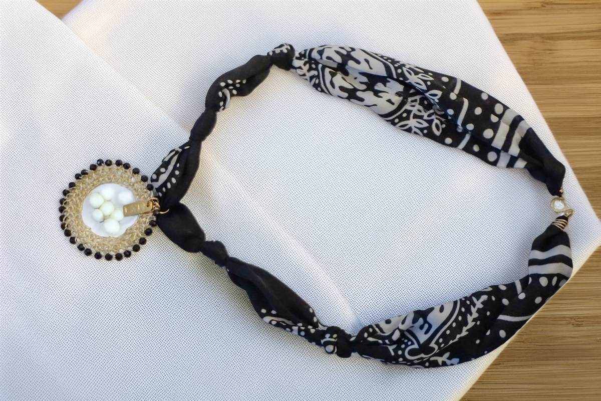MidnightBloom Necklace – Silk Ribbon Collar with Gold & Pearl Medallion
